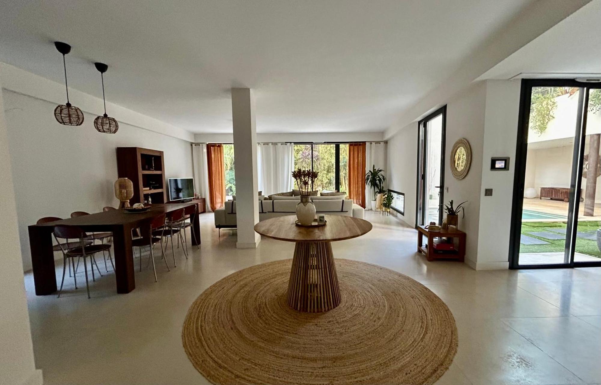 Rumah Bali Κάννες Εξωτερικό φωτογραφία
