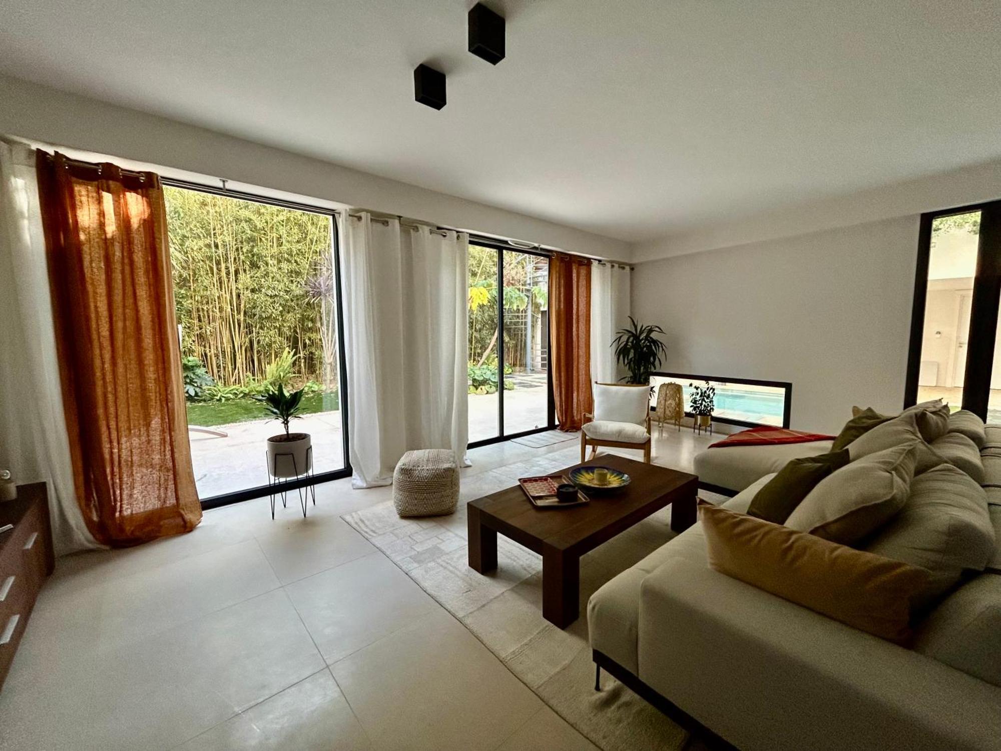 Rumah Bali Κάννες Εξωτερικό φωτογραφία